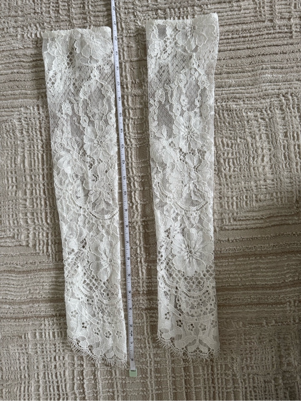 MWL Winnie Sleeves, Chantilly Lace bridal sleeves